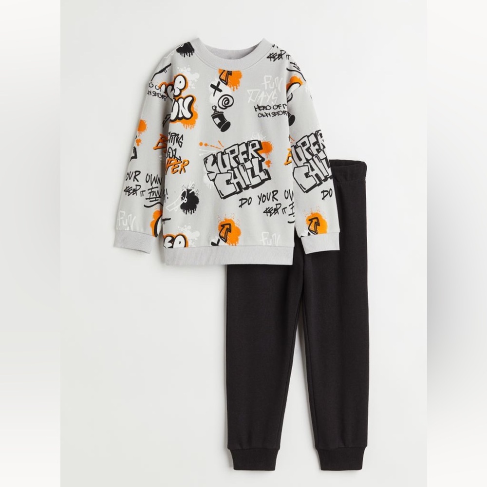 New with tags boy printed set